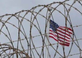 США депортували десятки українських чоловіків призовного віку – ЗМІ