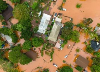 На Гаваях сталася рекордна повінь після злив, які здивували навіть метеорологів
