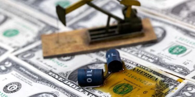 Нафта знову рвонула вгору після ударів хуситів по Ізраїлю