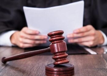 Двом суддям рф повідомлено про підозру за незаконні вироки українським полоненим