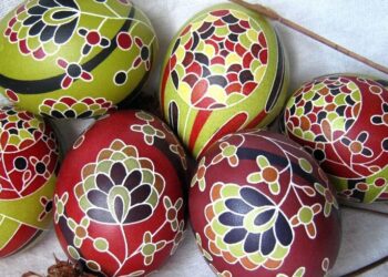 Писанки і крашанки: у чому різниця між великодніми яйцями