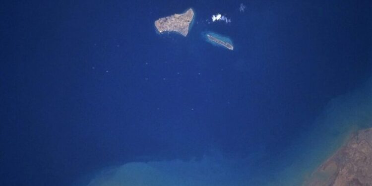 Іран нарощує оборону острова Харг для захисту від потенційної наземної операції США – ЗМІ