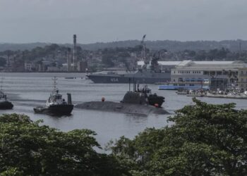 США пропускають російський нафтовий танкер до Куби, пробиваючи енергетичну блокаду