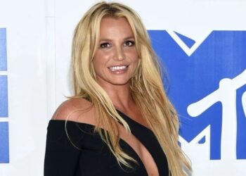 Брітні Спірс звинуватила ексохоронця у зламі iCloud – новий гучний скандал