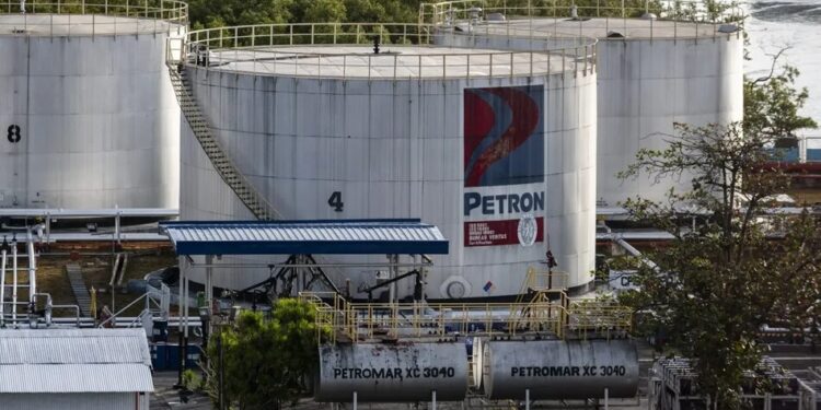 Філіппіни почали купувати російську нафту через загрозу енергетичної кризи