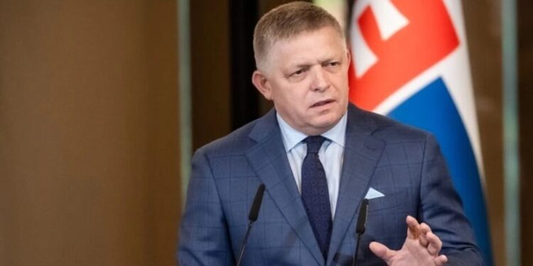 У Словаччині почали розслідування проти Роберта Фіцо – в чому його підозрюють