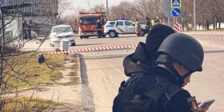 На Київщині через вибух у смітнику постраждала дитина