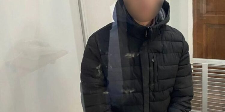 На Закарпатті взято під варту чоловіка за допомогу окупантам у реєстрації Starlink