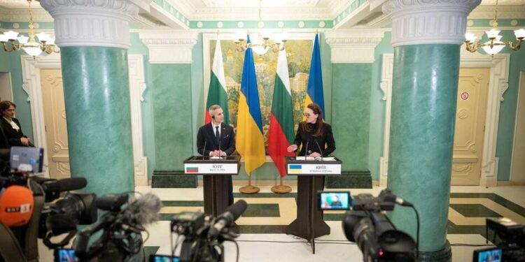 Україна та Болгарія обговорили постачання дизелю, а також збільшення поставок газу в рамках Транс-Балканського маршруту