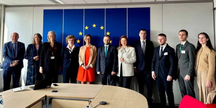 Україні потрібно 500 млн євро гарантій для доріг – Кулеба