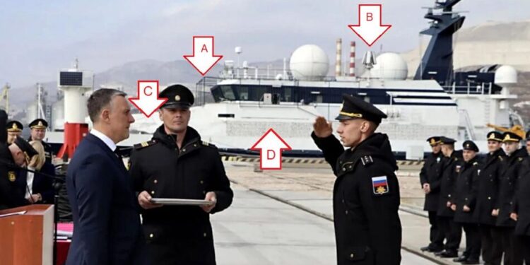 У новоросійську зафіксували російське судно з протидроновим захистом "мангалом"