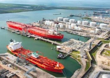 Дрони в черговий раз атакували ленінградську область, пошкоджено порт усть-луга