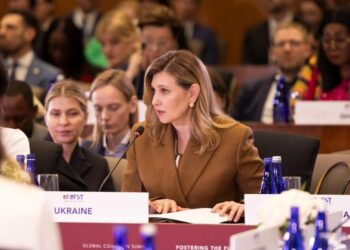 "Дія", "Мрія" та центр розвитку ШІ – Олена Зеленська представила цифрові досягнення України на саміті Меланії Трамп