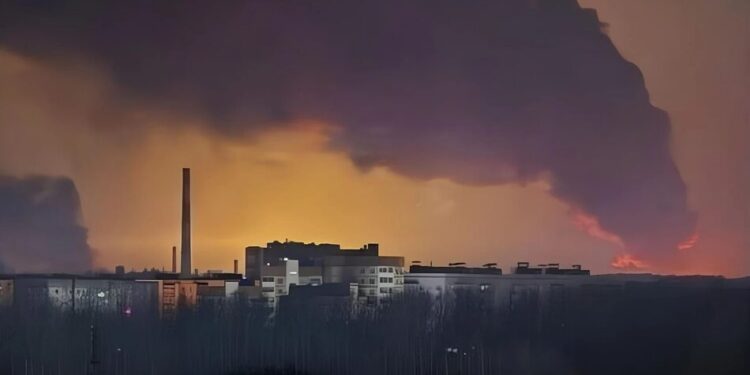 Сили оборони атакували стратегічний НПЗ у ярославській області – Генштаб