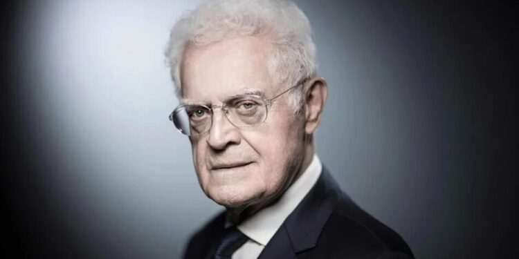 У Франції помер колишній прем'єр Ліонель Жоспен. Вінбув автором 35-годинного робочого тижня