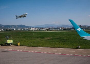 В Італії встановлюють ліміти на авіапаливо в деяких аеропортах через дефіцит поставок