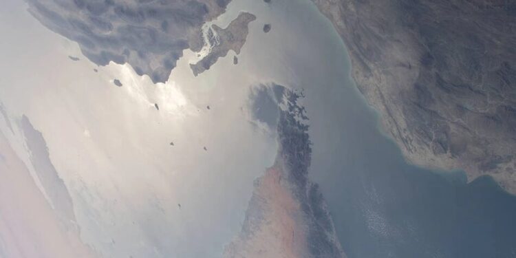 Іран атакував три судна в Ормузькій протоці та захопив два з них – ЗМІ