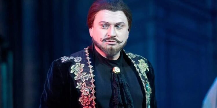 Помер соліст Національної опери України Петро Приймак