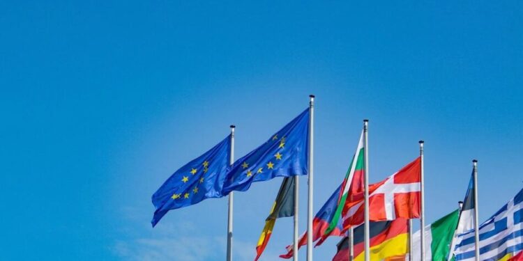 Посли ЄС дали зелене світло кредиту на 90 млрд євро для України та 20-му пакету санкцій проти рф – ЗМІ