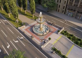 У Києві на місці пам'ятника леніну хочуть встановити фонтан. Голова Інституту нацпам'яті проти і заявляє про небезпеку