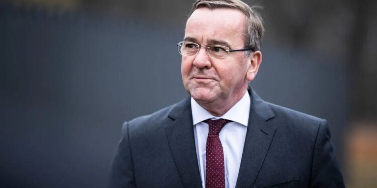 Міноборони Німеччини обмежує використання гаджетів у міністерстві та в Бундесвері