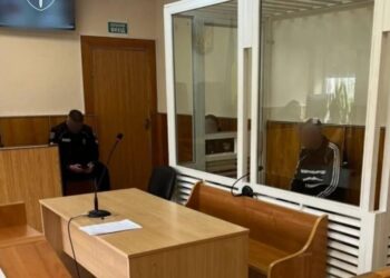 На Одещині чоловіка засудили до 10 років за зґвалтування неповнолітньої