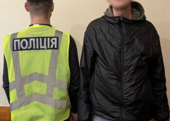 У Києві чоловік розпилив газовий балончик в переповненій маршрутці, щоб не платити за проїзд