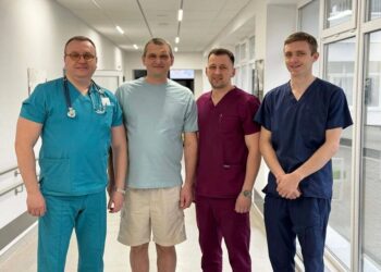 Без розрізу грудної клітини – з легені львівʼянина витягли 10-сантиметровий шматок скла