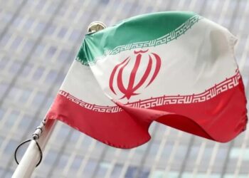 Іран погрожує "виправити на дно" кораблі США, які спробують заблокувати порти