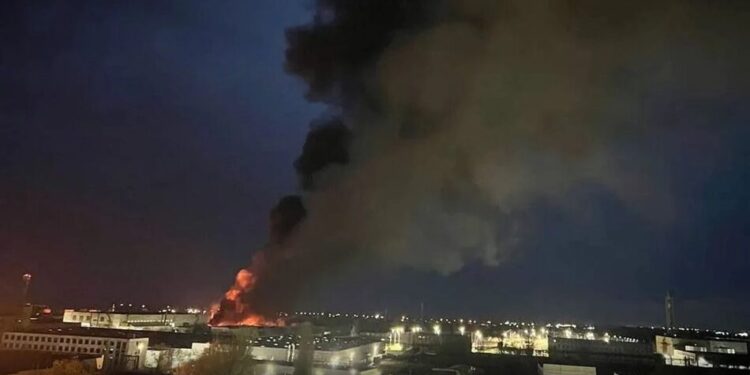 Генштаб підтвердив ураження підприємства "Атлант Аеро" у таганрозі та складів окупантів