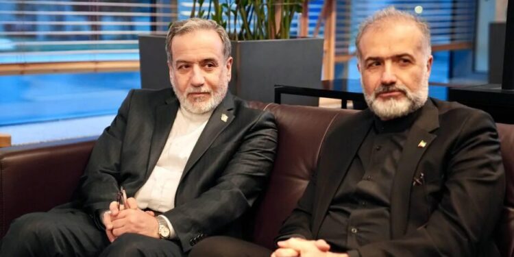 Голова МЗС Ірану звинуватив США у провалі переговорів після прибуття до росії