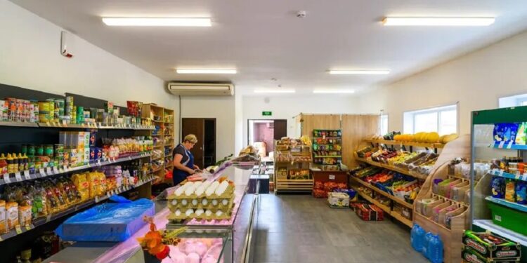 Виручка "магазинів для бідних" у росії зросла на 67 відсотків за рік – розвідка