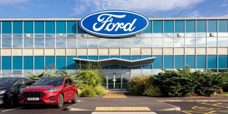 Ford обговорює оборонні проєкти зі США, компанія може долучитися до військового виробництва