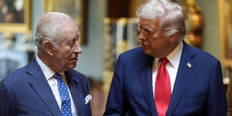 Король Британії Чарльз здійснить візит до США на тлі найгіршої кризи у відносинах за десятиліття