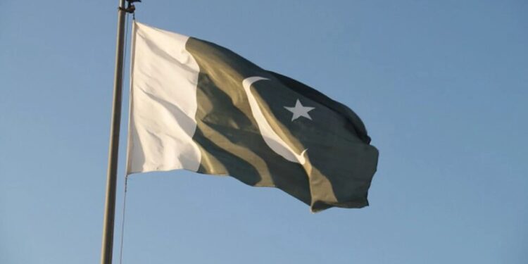 Прем'єр Пакистану просить Трампа продовжити термін переговорів на два тижні