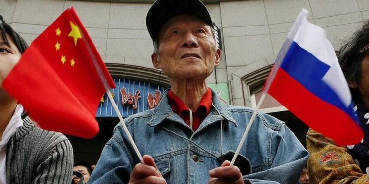 росія і Китай можуть стати суперниками в 2030-х роках – розвідка