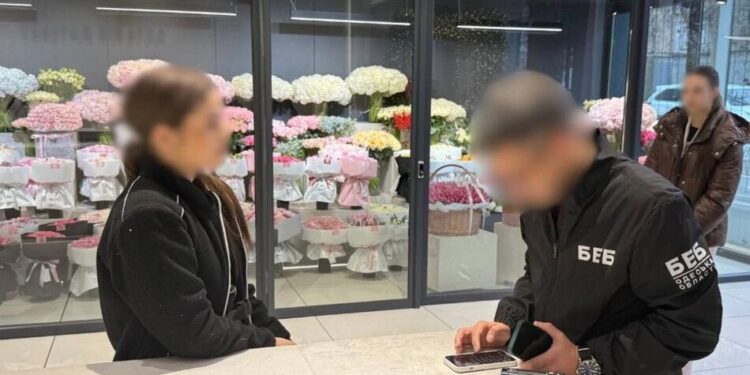 В Одесі викрили квітковий бізнес із фіктивними ФОПами