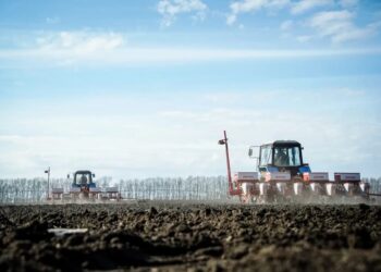 Водіям категорій С і D на тлі посівної спростили доступ до роботи на агротехніці