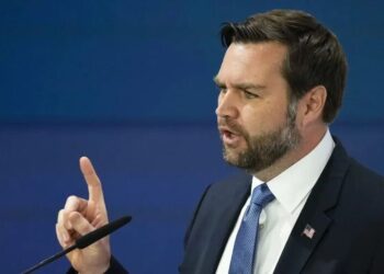 Джей Ді Венс і делегація США прямують до Ісламабада на переговори з Іраном – ЗМІ