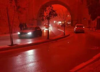 Після пилової бурі з Сахари на Криті негода накрила Грецію – через шторм є загиблий