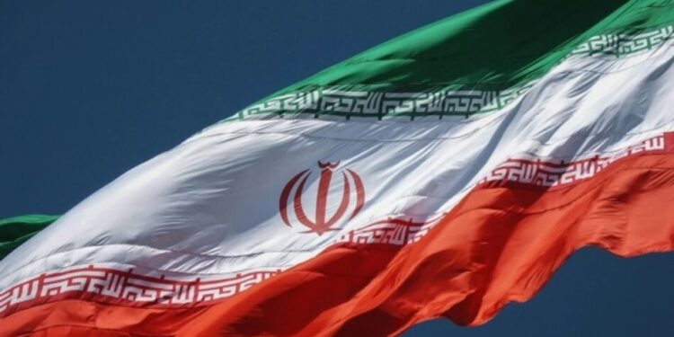 Іран обіцяє перетворити регіон на пекло у відповідь на погрози Трампа