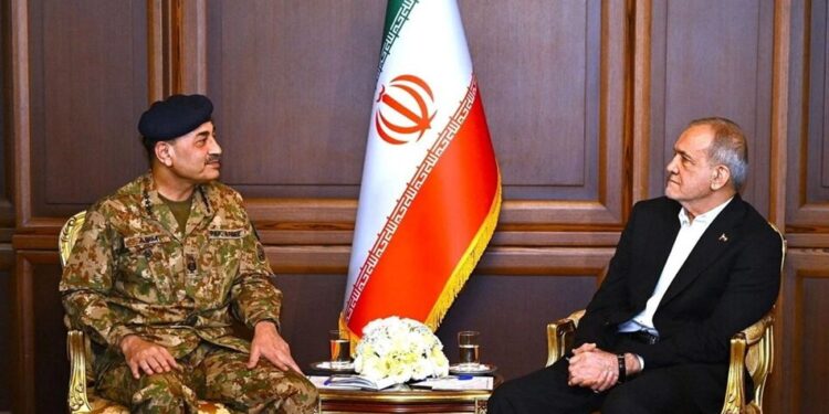 Президент Ірану відкинув вимоги США щодо ядерної програми напередодні дедлайну перемир’я