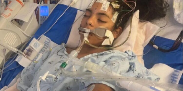 У Лос-Анджелесі 12-річного школяра затримали після смерті дівчинки, яку вдарили металевою пляшкою