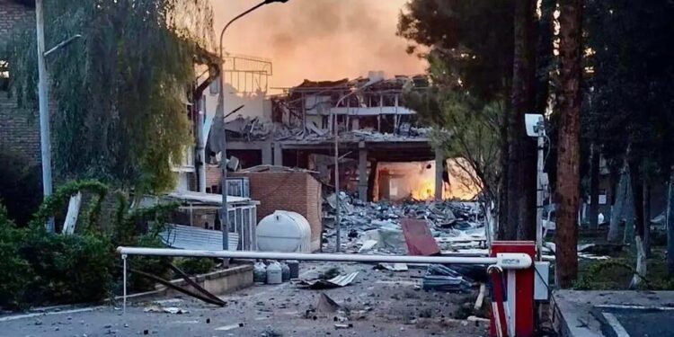 У Тегерані після авіаудару пошкоджено Інститут Пастера, який є провідним виробником вакцин