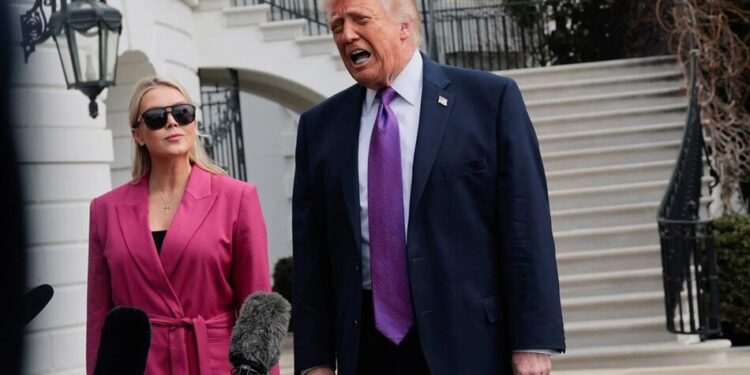 Трамп поінформований – у Білому домі відреагували на збиття літака F-15 над Іраном