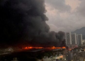 Масштабна пожежа сталася на паркінгу BYD у Китаї