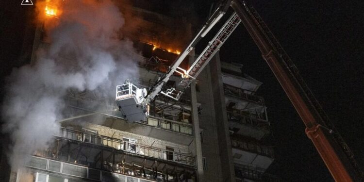 У Сумах після удару дронами травмовані щонайменше троє людей