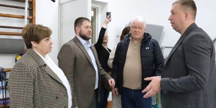 Федерація профспілок України посилює співпрацю з державою для розвитку протезування та реабілітації – Бизов