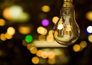 Світло завтра не будуть вимикати по всій Україні – Укренерго
