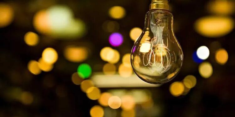 Світло завтра не будуть вимикати по всій Україні – Укренерго